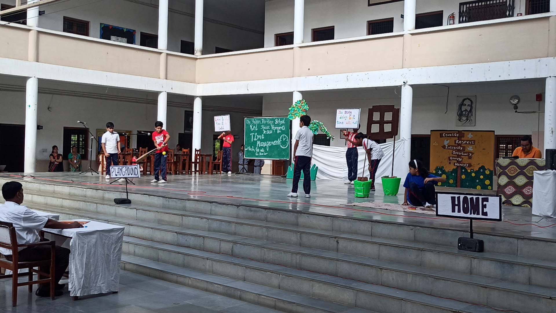 Red House (English Play)